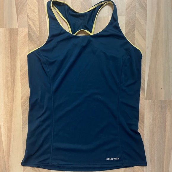 Patagonia racerback tank - Picture 3 of 5
